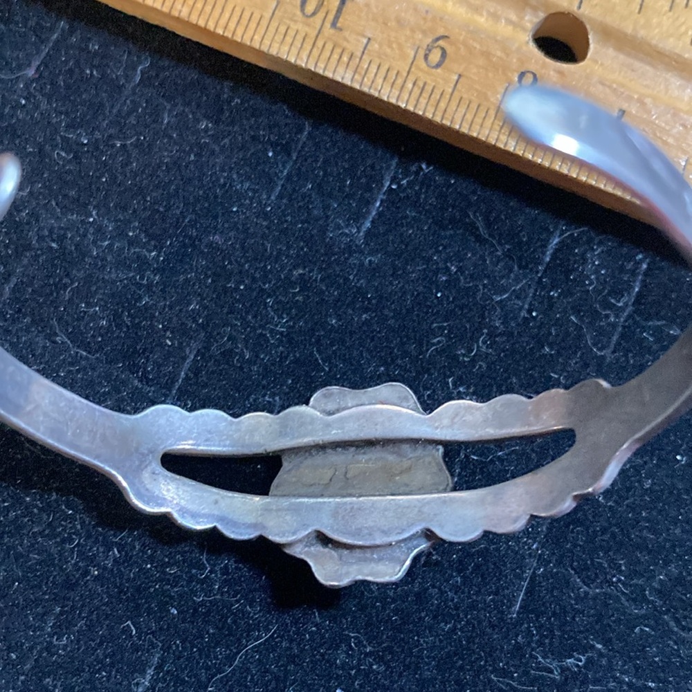 Sterling Unsigned Mid Century Native American Cuff - image 5